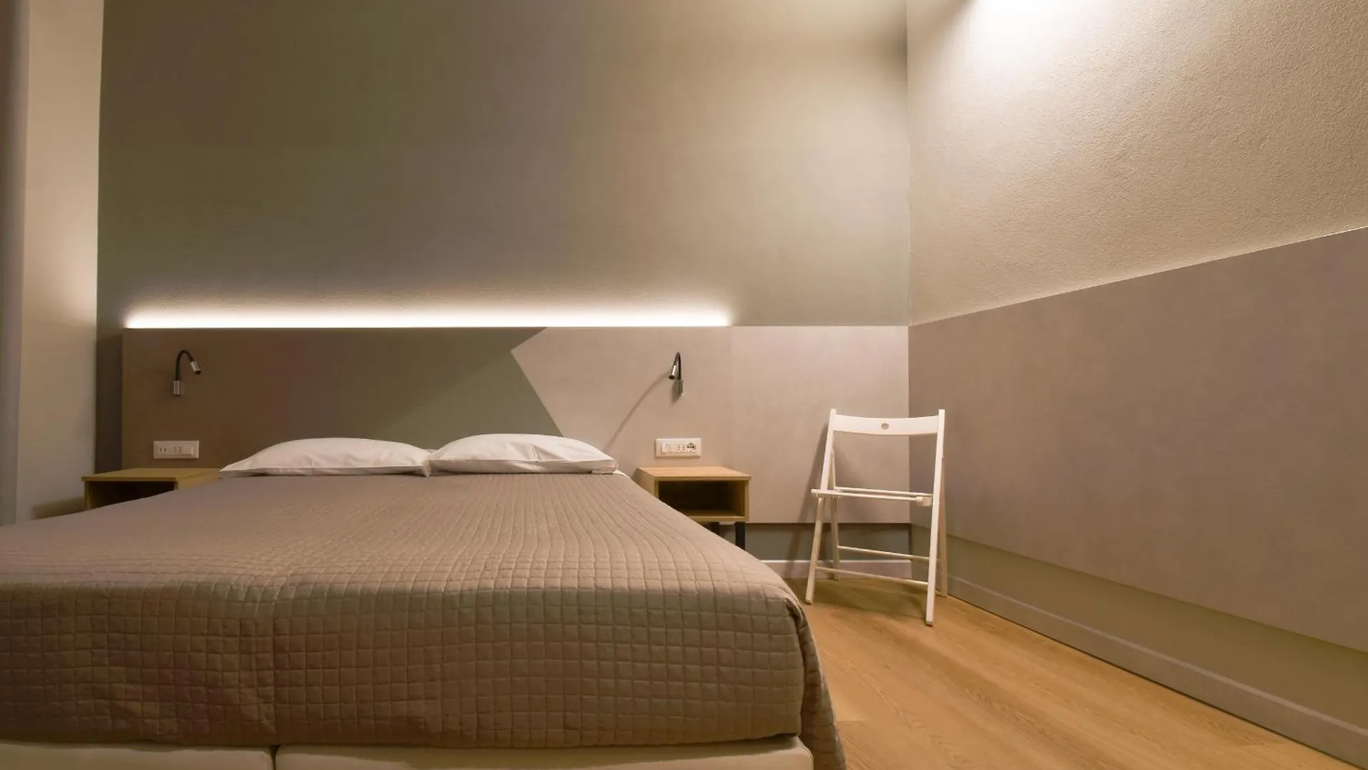 Hotel Columbia Marina Romea