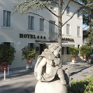 *** Hotel Magnolia Italy
